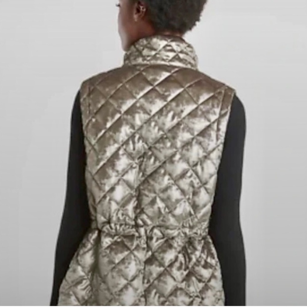 Athleta - Size Medium Whisper Metallic Pewter Velvet Vest Coffee House Puffer